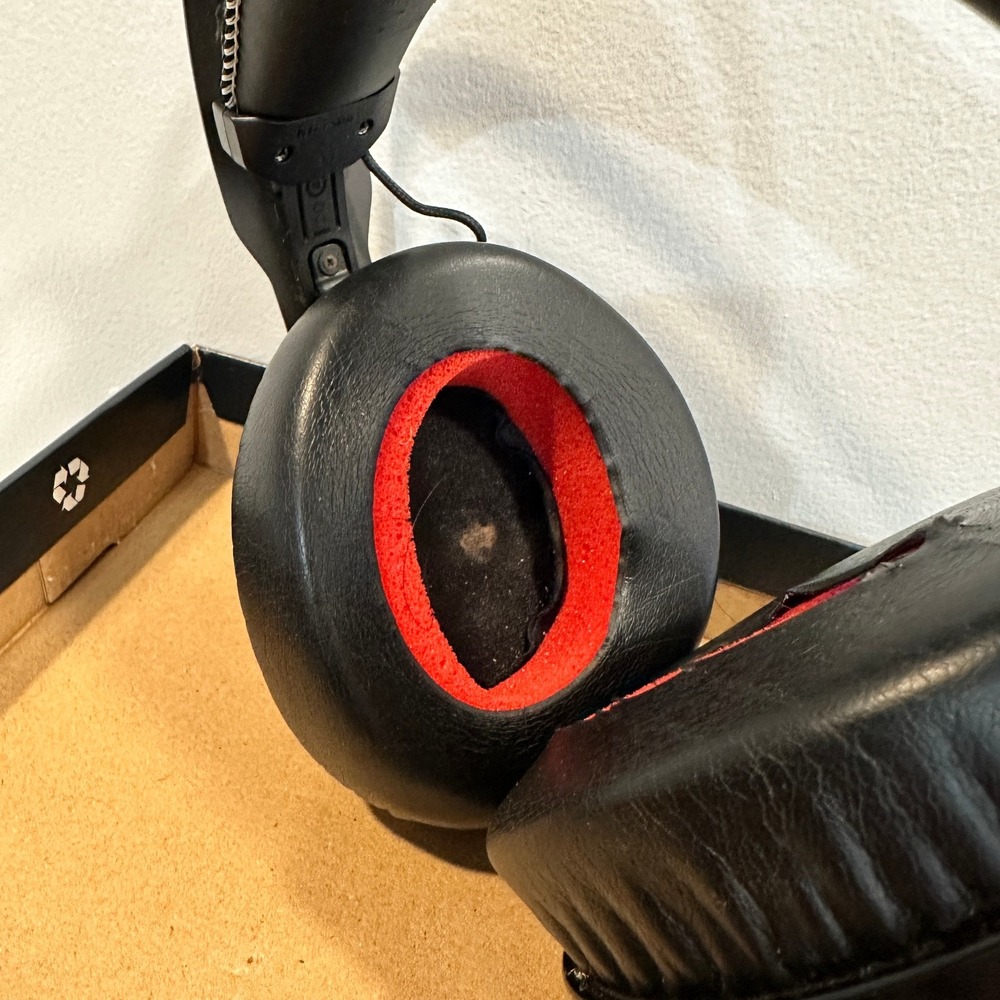 HyperX HX-HSCR-BK/NA Cloud Revolver Wired Gaming‎ Headset for PC & PS4 Headset - Picture 14 of 16